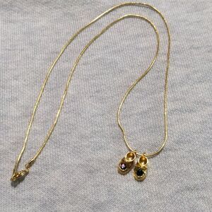 Gold chain shoe pendant necklace